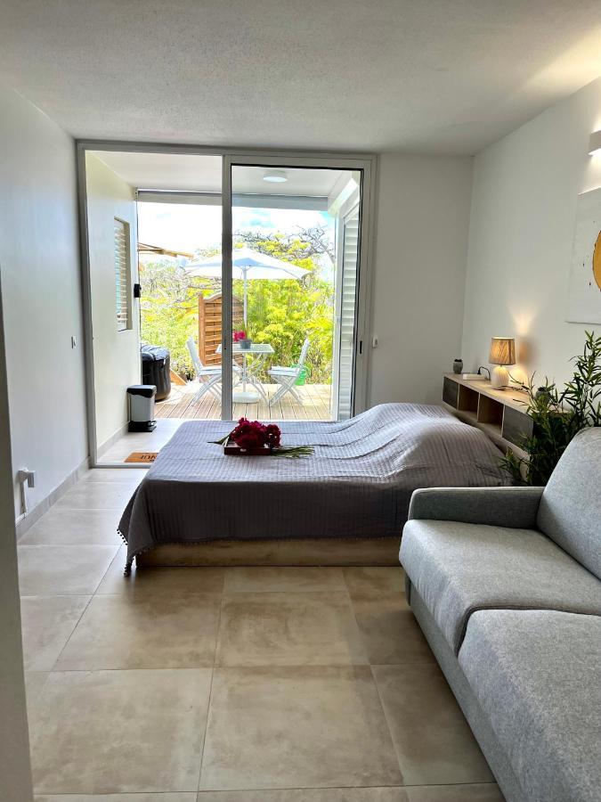 NOUVEAU studio chaleureux avec jacuzzi privé&piscine Le Diamant Extérieur photo